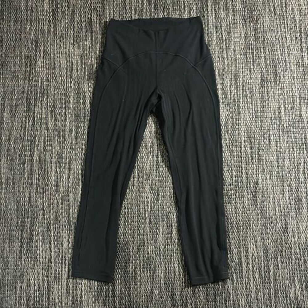 Lululemon Unlimit High-Rise Crop legging 23" *Keyhole